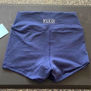 Fleo NWT Night Sky True High Original- M